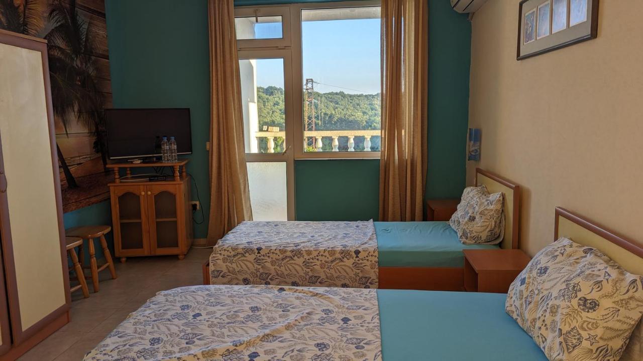 Guest House Chalakov シネモレツ エクステリア 写真