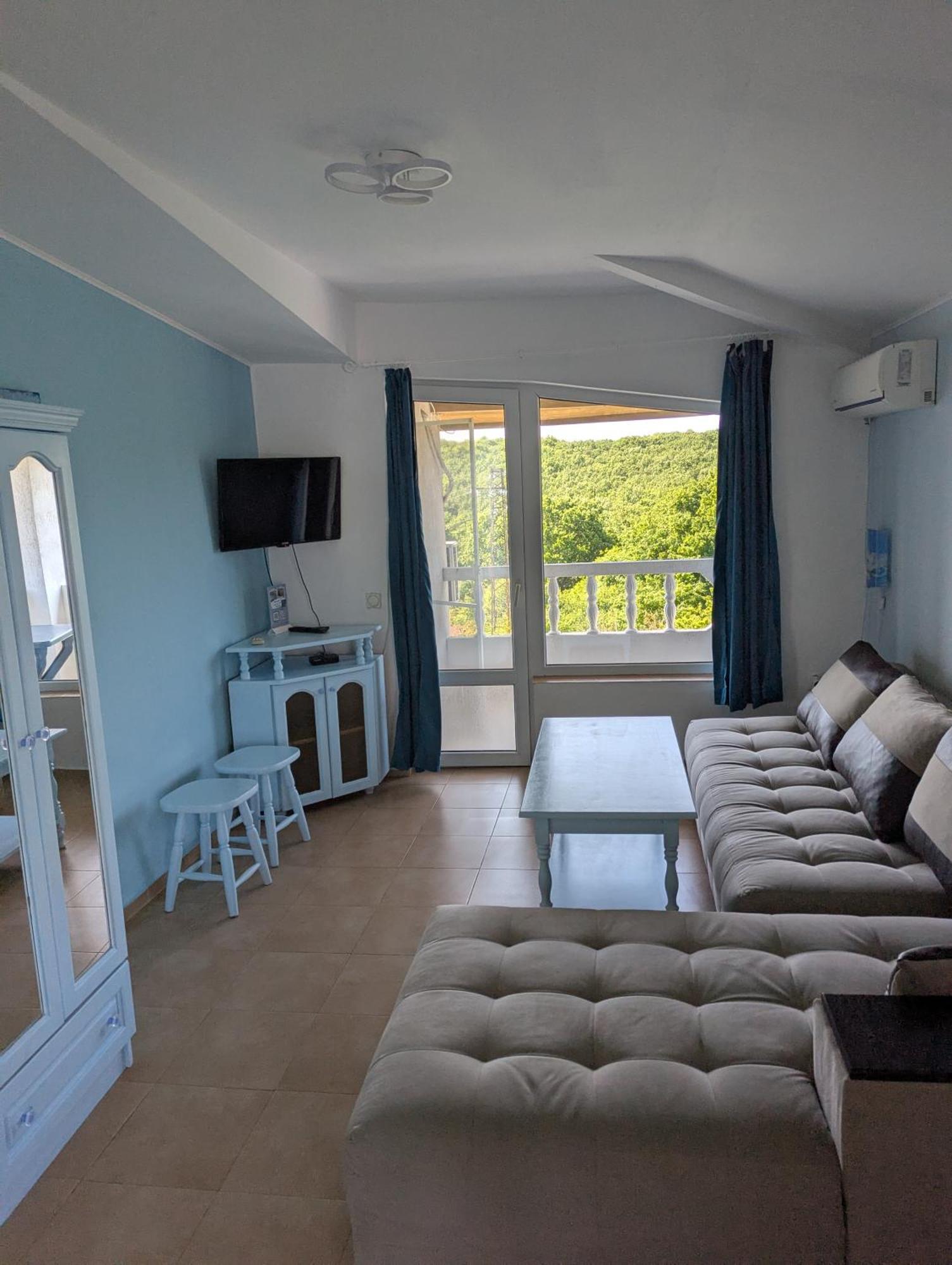 Guest House Chalakov シネモレツ エクステリア 写真
