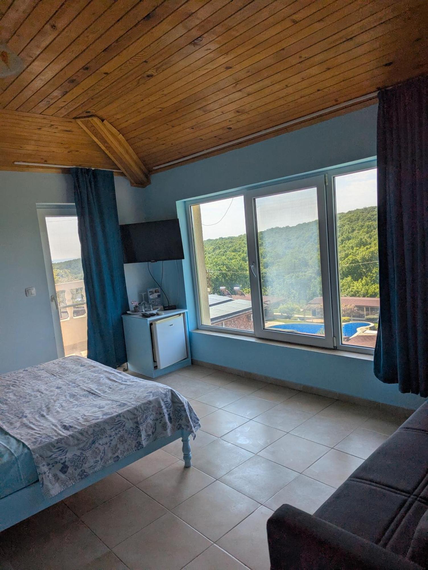 Guest House Chalakov シネモレツ エクステリア 写真